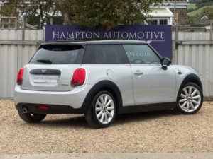 2018 MINI Hatch 1.5 Cooper Hatchback 3dr Petrol Steptronic Euro 6 (s/s) (136 Ps) in Silver — image 5