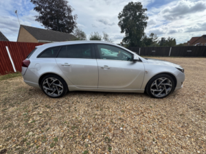 2016 Vauxhall Insignia 2.0 Cdti Sri Vx Line Nav Sports Tourer 5dr Diesel Manual Euro 6 (s/s) (170 Ps) in Silver — image 5