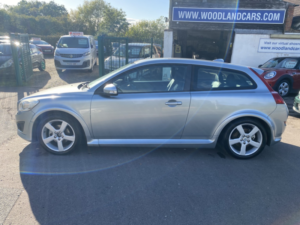 2010 Volvo C30 1.6 D Drive R-Design * 17” Alloys * Leather * Service History * £35 Road Tax * in Silver — image 5