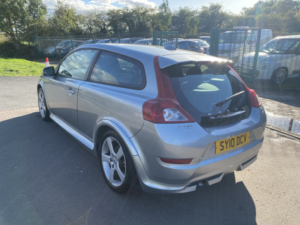 2010 Volvo C30 1.6 D Drive R-Design * 17” Alloys * Leather * Service History * £35 Road Tax * in Silver — image 6