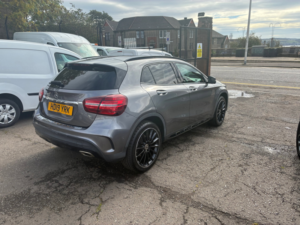 2019 Mercedes-Benz Gla 1.6 Gla180 Amg Line Edition SUV 5dr Petrol 7g-Dct Euro 6 (s/s) (122 Ps) in Grey — image 3