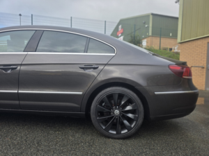 2015 Volkswagen Cc 2.0 Tdi Bluemotion Tech Gt in Brown — image 5
