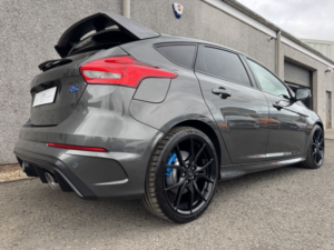 2017 Ford Focus 2.3 T Ecoboost Rs in Grey — image 6