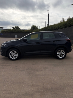 2018 Vauxhall Grandland X 1.2 Turbo Se SUV 5dr Petrol Manual Euro 6 (s/s) (130 Ps) in Grey — image 2