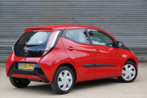 2016 Toyota Aygo 1.0 Vvt-I X-Play in Red — image 3