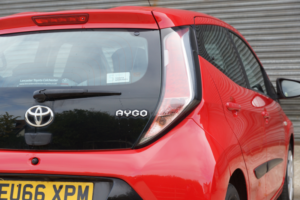 2016 Toyota Aygo 1.0 Vvt-I X-Play in Red — image 6