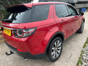 2016 Land Rover Discovery Sport 2.0 Td4 Hse Luxury in Red — image 3