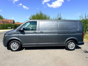 2023 Volkswagen Transporter 2.0 Tdi T30 Highline Panel Van 5dr Diesel Manual Fwd Lwb Euro 6 (s/s) (150 Ps) in Grey — image 4