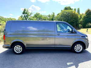 2023 Volkswagen Transporter 2.0 Tdi T30 Highline Panel Van 5dr Diesel Manual Fwd Lwb Euro 6 (s/s) (150 Ps) in Grey — image 5
