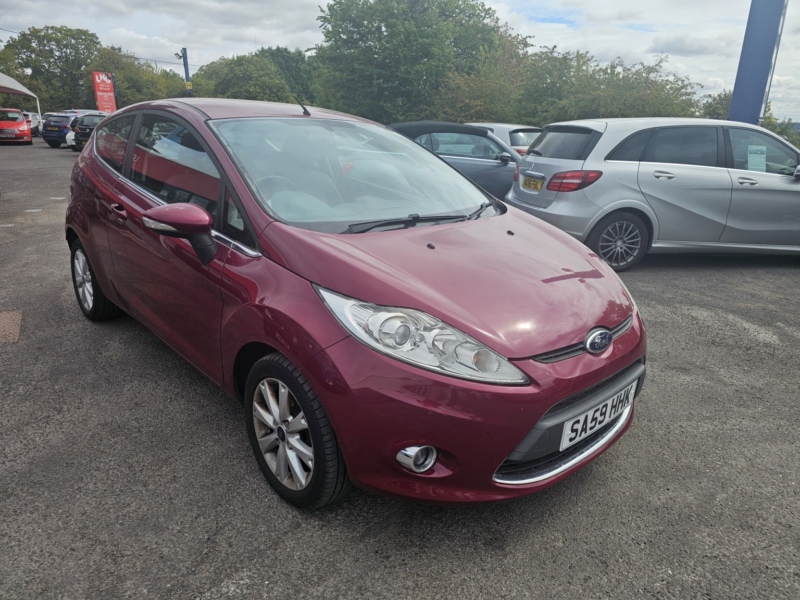 2009 Ford Fiesta 1.3 Zetec in Red — image 1