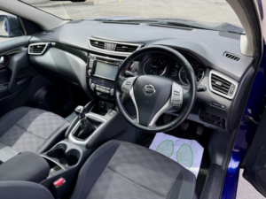 2014 Nissan Qashqai 1.5 Dci Acenta Premium in Blue — image 5