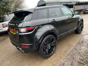 2016 Land Rover Range Rover Evoque 2.0 Td4 Se Tech in Black — image 4