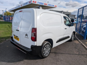 2021 Citroen Berlingo 1.5 Bluehdi 650 X M in White — image 4