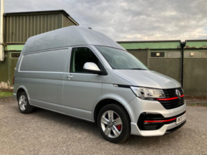 2020 Volkswagen Transporter 2.0 Tdi T32 Startline 4motion Lwb High Roof Euro 6 (s/s) 5dr in Silver — image 4