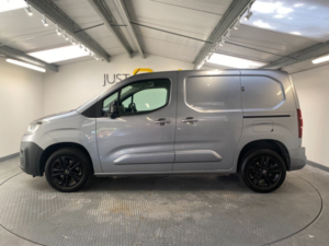 2021 Citroen Berlingo 1.5 Bluehdi 1000 Driver M Panel Van 5dr Diesel Eat8 Swb Euro 6 (s/s) (130 Ps) in Grey — image 2