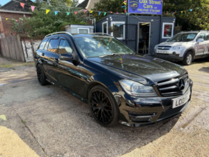 2013 Mercedes-Benz C Class 3.0 C350 Cdi V6 Blueefficiency Amg Sport Plus G-Tronic+ Euro 5 (s/s) 5dr in Black — image 3