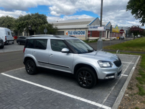 2014 Skoda Yeti 2.0 Yeti Outdoor Laurin & Klement Tdi Cr 4x4 Semi-Auto 4WD 5dr in Silver — image 4