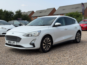 2019 Ford Focus 1.0t Ecoboost Zetec Auto Euro 6 (s/s) 5dr in White — image 3