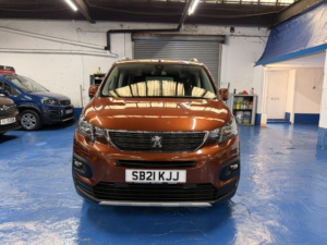 2021 Peugeot Rifter in Bronze — image 5
