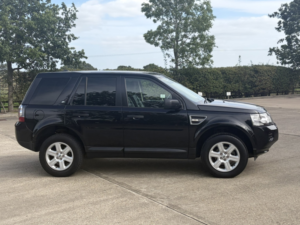 2014 Land Rover Freelander 2 2.2 Td4 Gs in Black — image 2