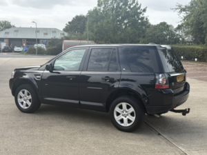 2014 Land Rover Freelander 2 2.2 Td4 Gs in Black — image 5