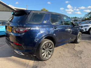 2019 Land Rover Discovery Sport 2.0 D150 Mhev R-Dynamic Se SUV 5dr Diesel Auto 4WD Euro 6 (s/s) (150 Ps) in Blue — image 6