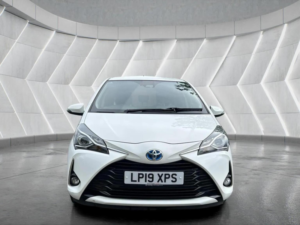 2019 Toyota Yaris 1.5 Vvt-H Icon Tech E-CVT Euro 6 (s/s) 5dr in White — image 2