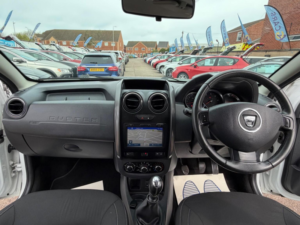 2016 Dacia Duster 1.5 Dci Prestige Euro 6 (s/s) 5dr in White — image 2