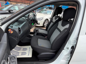 2016 Dacia Duster 1.5 Dci Prestige Euro 6 (s/s) 5dr in White — image 4