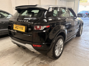 2012 Land Rover Range Rover Evoque 2.0 Si4 Dynamic in Black — image 4