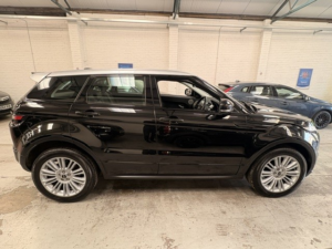 2012 Land Rover Range Rover Evoque 2.0 Si4 Dynamic in Black — image 6