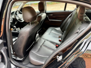 2013 BMW 1 Series 1.6 116i Sport Euro 5 (s/s) 5dr in Black — image 4