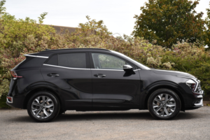 2025 Kia Sportage 1.6 H T-Gdi Gt-Line SUV 5dr Petrol Hybrid Auto Euro 6 (s/s) (207 Bhp) in Black — image 2