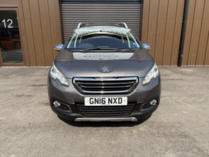 2016 Peugeot 2008 1.6 E-Hdi Allure in Grey — image 2