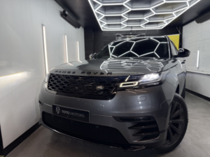 2018 Land Rover Range Rover Velar 2.0 D240 R-Dynamic S in Grey — image 6