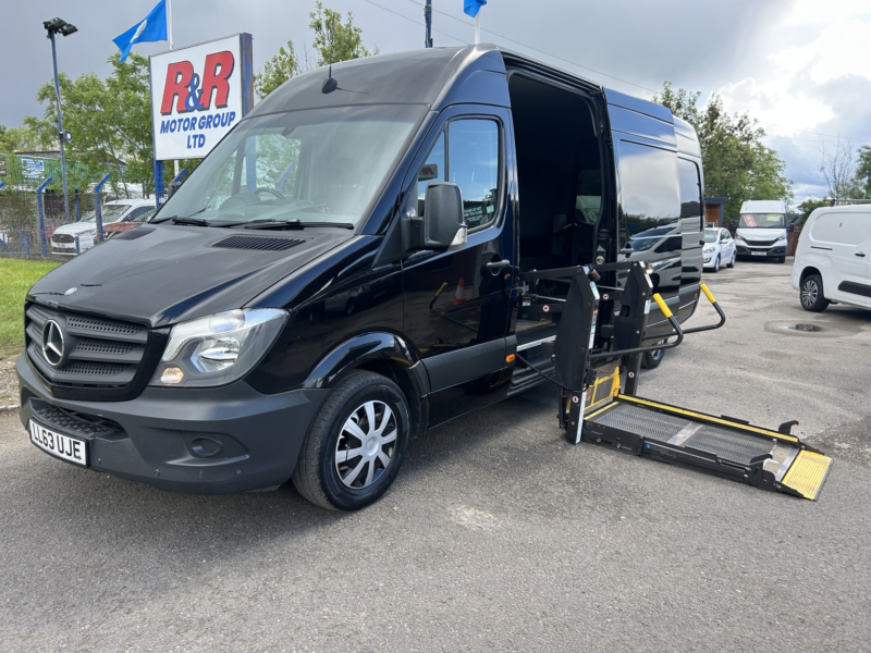 2014 Mercedes-Benz Sprinter 2.1 313 Cdi Wheelchair Access Vehicle in Black — image 1
