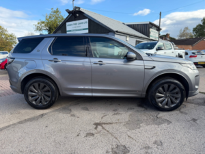 2019 Land Rover Discovery Sport 2.0 D180 Mhev R-Dynamic Se SUV 5dr Diesel Auto 4WD Euro 6 (s/s) (180 Ps) in Grey — image 5