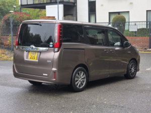 2026 Toyota Noah 1.8 Vvt-H MPV Petrol Hybrid CVT Euro 5 in Brown — image 6
