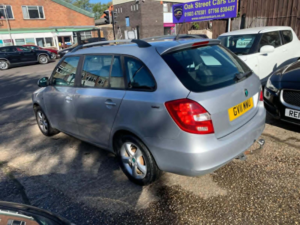 2011 Skoda Fabia 1.6 Tdi Se Euro 5 5dr in Silver — image 5