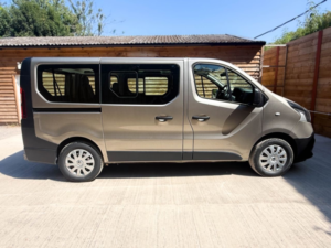 2019 Renault Trafic 6 SEAT Wheelchair Accessible Disabled Access Vehicle Wav in Beige — image 5