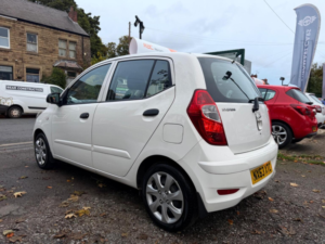 2013 Hyundai I10 1.2 Classic Euro 5 5dr in White — image 4