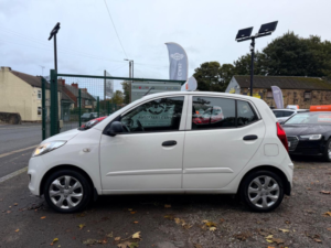 2013 Hyundai I10 1.2 Classic Euro 5 5dr in White — image 5