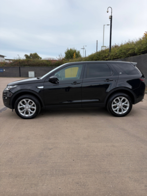 2018 Land Rover Discovery Sport 2.0 Td4 Hse SUV 5dr Diesel Auto 4WD Euro 6 (s/s) (180 Ps) in Black — image 2