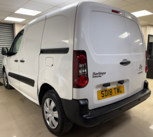 2018 Citroen Berlingo 1.6 Bluehdi 850 Enterprise Panel Van 5dr Diesel Manual L1 (112 G/km, 100 Bhp) in White — image 3