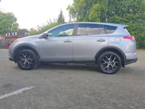 2017 Toyota Rav4 2.5 Vvt-H Design CVT 4WD Euro 6 (s/s) 5dr in Silver — image 4