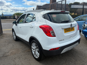 2016 Vauxhall Mokka X 1.6i Active SUV 5dr Petrol Manual Euro 6 (s/s) (115 Ps) in White — image 5