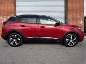 2018 Peugeot 3008 1.6 Bluehdi Allure in Red — image 2