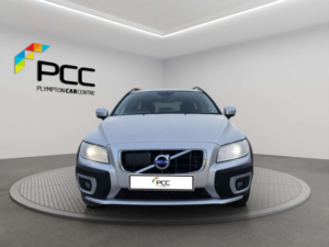 2010 Volvo Xc70 2.0 Xc70 Se Luxury D3 Auto 5dr in Silver — image 2