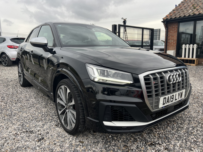 2019 Audi Sq2 2.0 Tfsi S Tronic Quattro in Black — image 1