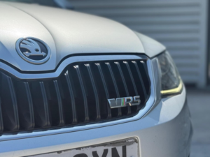 2015 Skoda Octavia 2.0 Tdi Vrs Euro 6 (s/s) 5dr (snav) in Silver — image 4